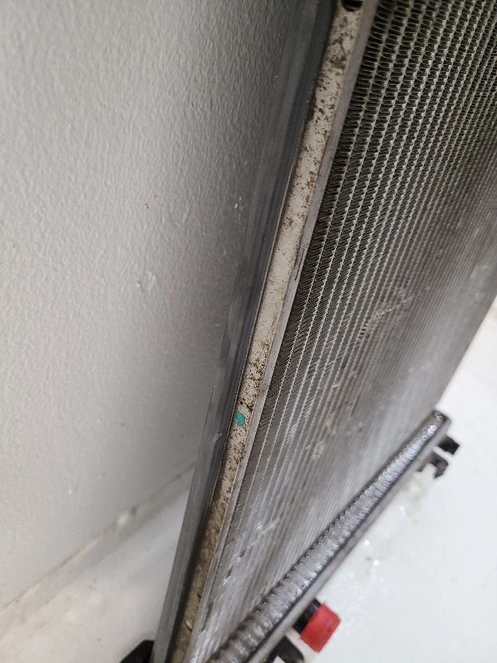 2013 2014 CHEVROLET SPARK 1.2L Radiator Model 95942346 13-14       - Image 4 of 4