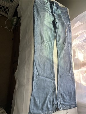 Riders By Lee Ladies Bell Bottom Jeans Light Wash 34 In Waist, 32 L , 9 In Rise