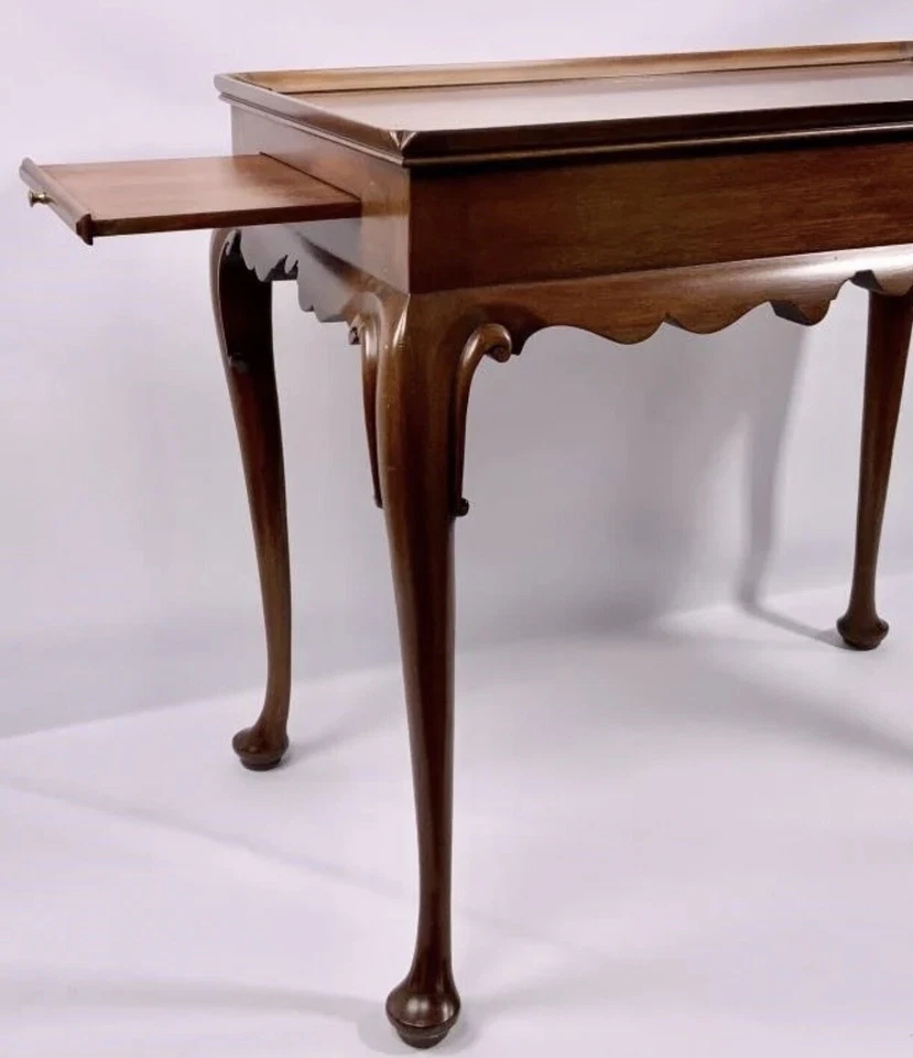 25720EC: HENKEL HARRIS Modelo 5416 Queen Anne Mesa de Té Caoba Foto 4 de 4