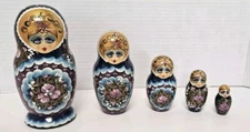 Nesting Dolls Set Of 5 Russian Matryoshka Lacquer Hand Painted  Artist Signed 7"