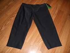  New Girl's Medium Black Nike Tight Fit Legend Capri 546096