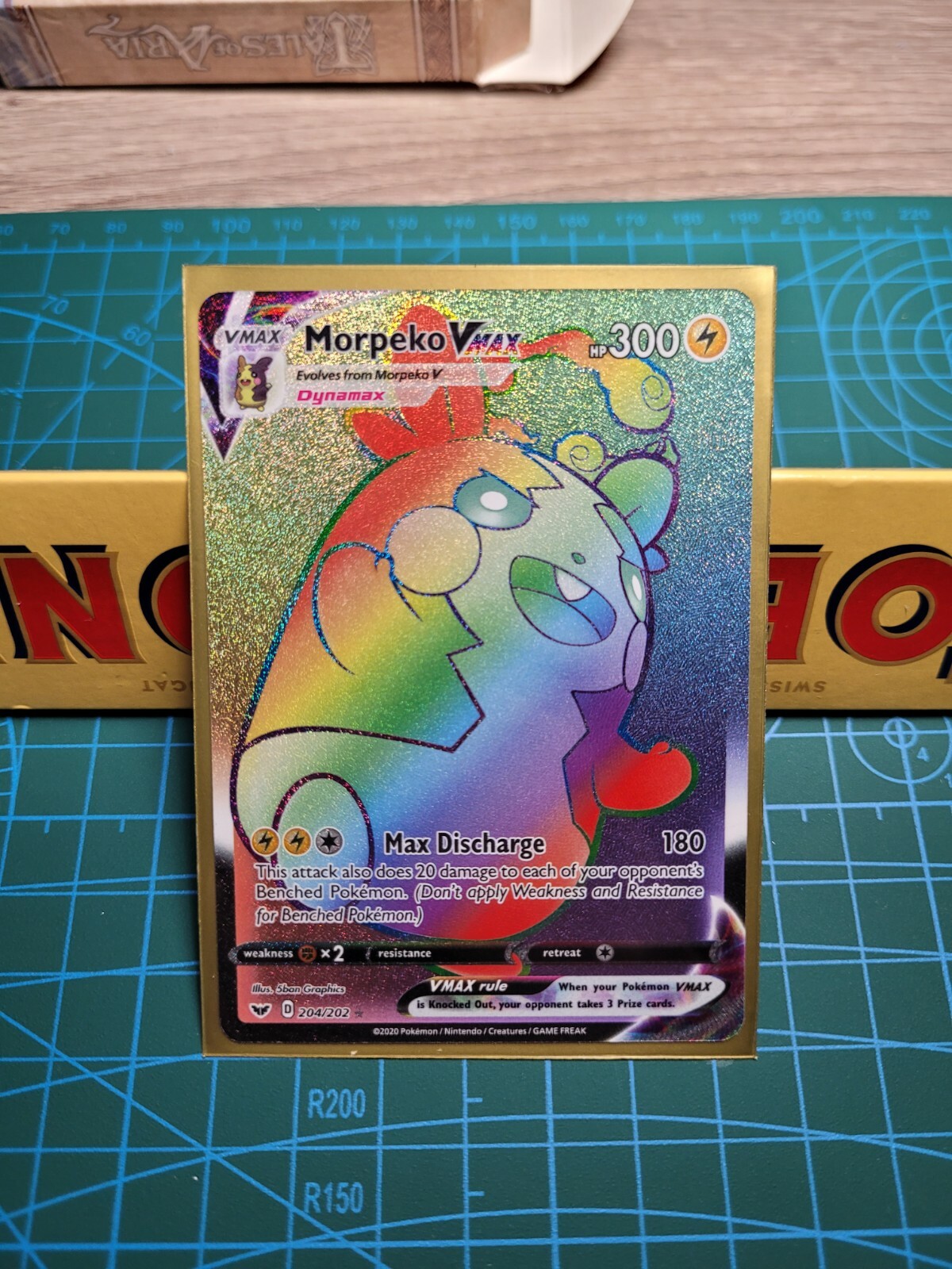 Morpeko VMAX Rainbow Secret Rare 204/202 Sword & Shield Pokemon TCG Near Mint