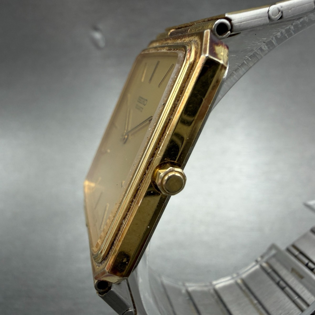 Vintage 1983 Seiko Quartz Tank Watch 9029-5009 Two Tone Seiko Tank Two Tone - Etsy main image 2