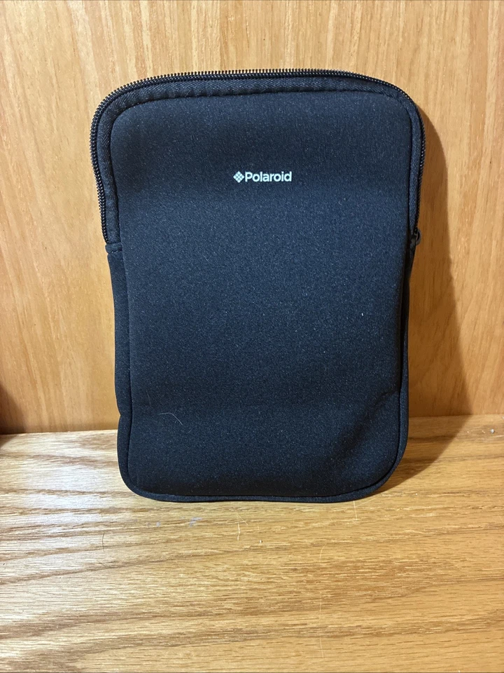 POLAROID 10 Pc 7-8" Tablet Accessories Damaged Open Box! (2A)   - Image 3 of 4