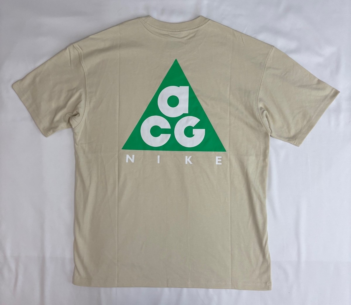 Nike ACG Men's Loose Fit Pale Green T-Shirt Sz Large Dri-FIT M90