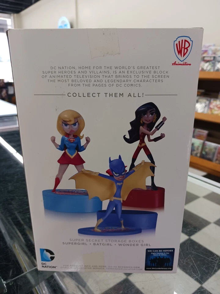 DC 收藏品:超级最好的朋友永远神奇女孩 PVC 乙烯基人偶 — 第 3/4 张图片