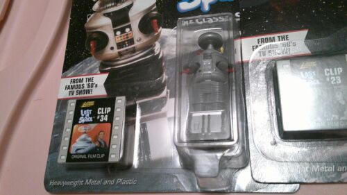 JUPITER 2, ROBOT B9, & CHARIOT 3x Johnny Lightning Lost in Space vehicles NEW - Picture 2 of 5