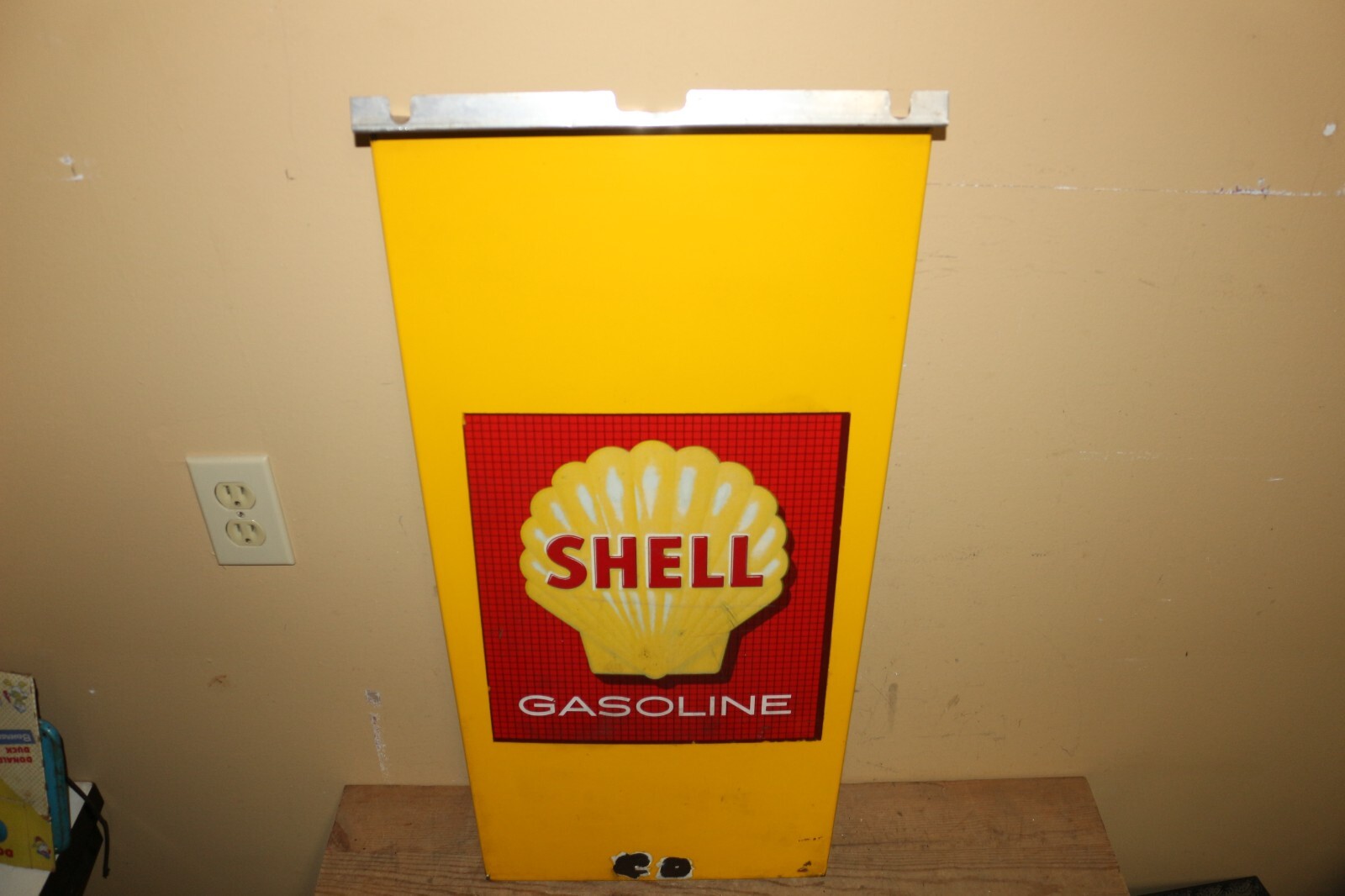 Rare Vintage c.1960 Shell Gasoline Gas Station 29
