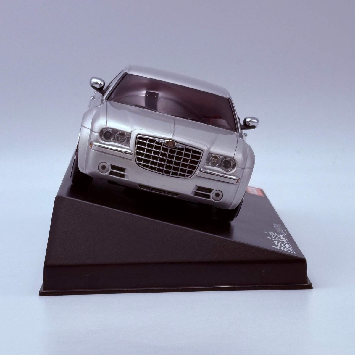 Kyosho Mini-z body AutoScale CHRYSLER 300C Silver MZG101S | eBay