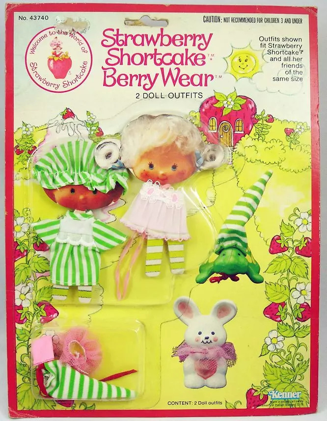 Habillage Charlotte aux Fraises Tenues Berry Good Nite de collection