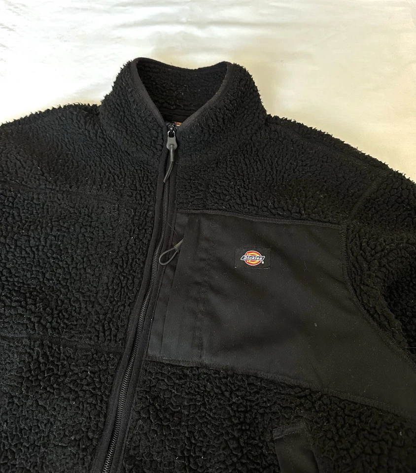 Dickies Red Chute Black Winter Sherpa Fleece Jacket Mens M Size Sk8 Palace - Image 2 of 4