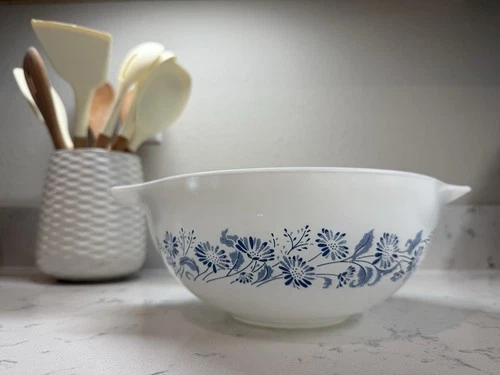 Pyrex 443 Colonial Mist Cinderella Vintage Mixing Bowl 2.5L
