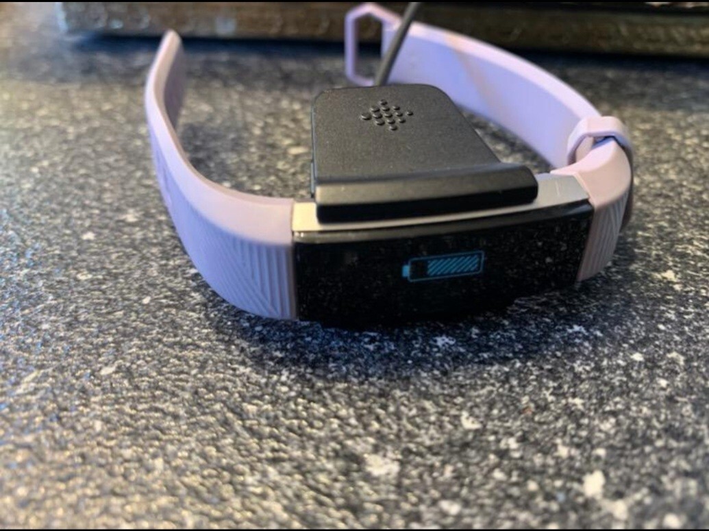 Fitbit Alta HR (With two brand new, not used bands (size small