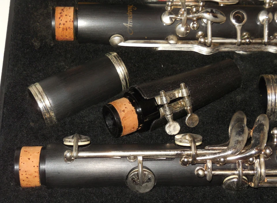 复古 Armstrong USA 4001 单簧管带硬质保护壳和配件 — 第 3/4 张图片