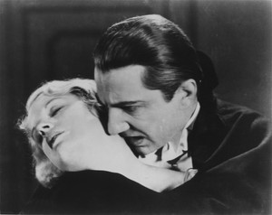 DRACULA KISS neck bite BELA LUGOSI VAMPIRE HORROR photo L107 | eBay