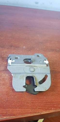 BMW 3ER E90 LCI SITZSCHLOSS HINTEN LINKS 7142261