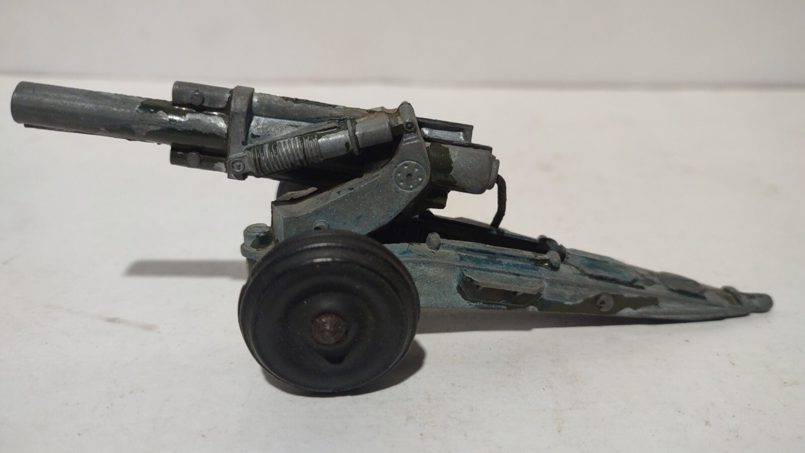 Vintage Tootsietoy, Army Radar Truck & Howitzer Gun, Diecast