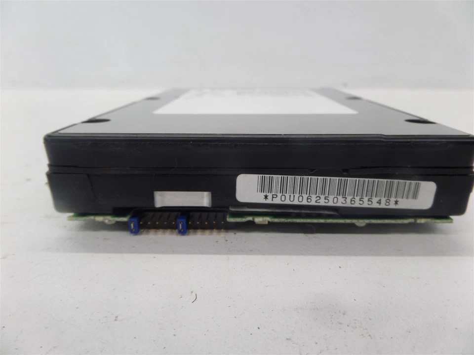 Fujitsu MAE3091LP 9GB Ultra2 7.2K RPM Hard Disk Drive - Image 4 of 4