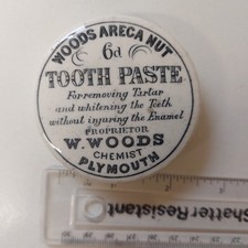 Antique W. Woods Areca Nut 6d Tooth Paste Pot Lid Chemist Plymouth
