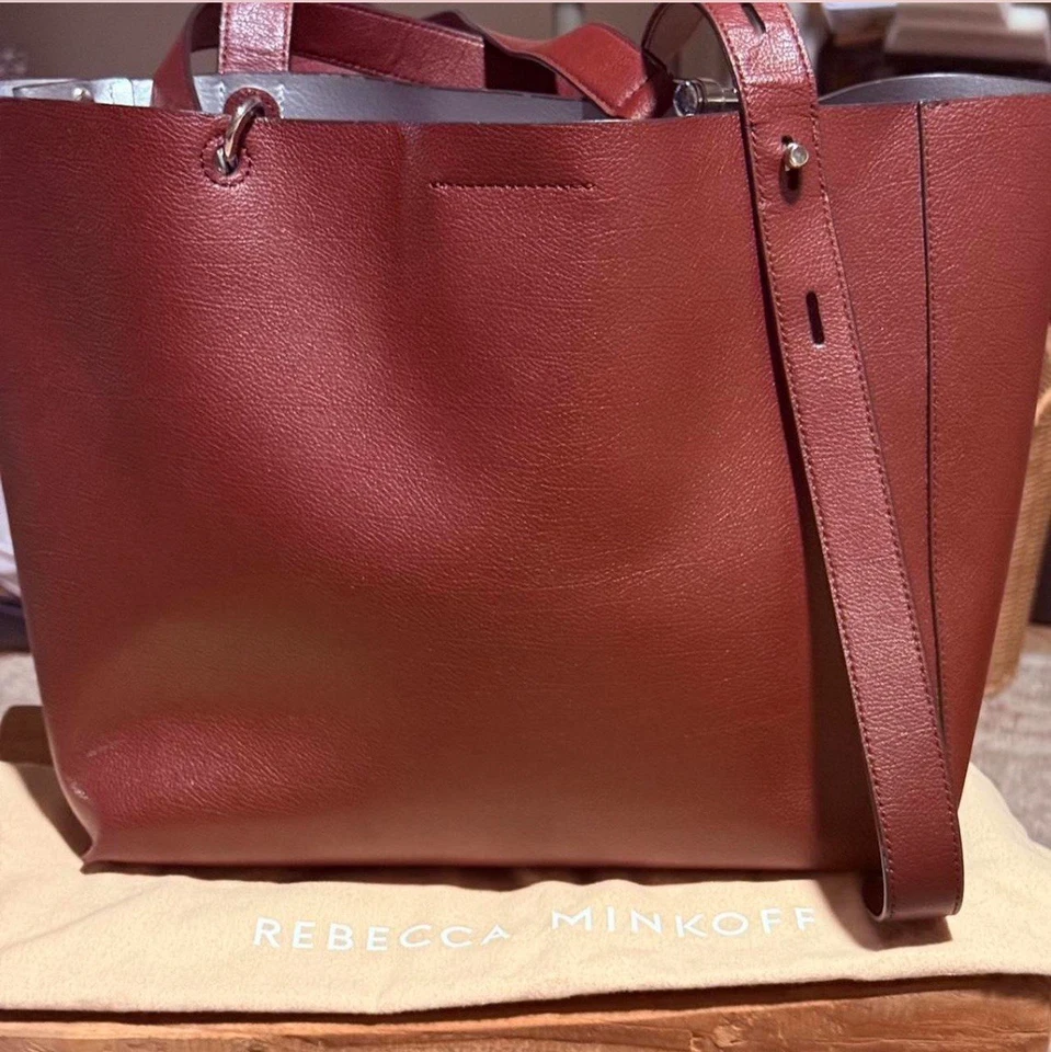 Bolso de Mano Rebecca Minkoff Stella Cuero Borgoña Plateado Herrajes Cremallera Nuevo sin Etiquetas Foto 3 de 4
