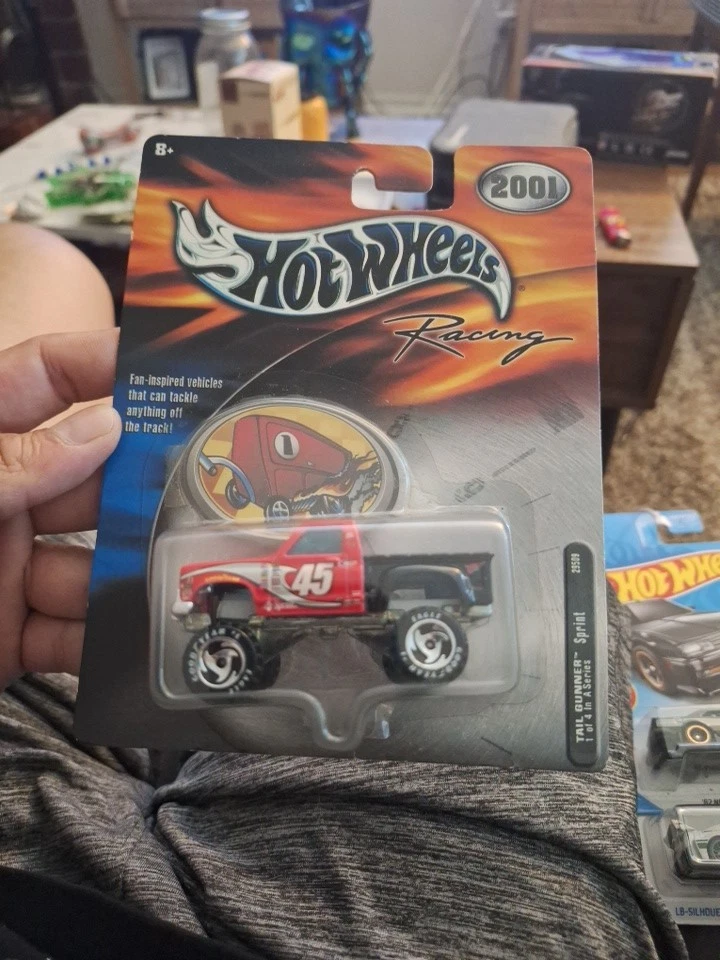 HOT WHEELS 2001 RACING 29509 - 1 of 4 Tail Gunner - #45 Sprint - Image 1 of 2