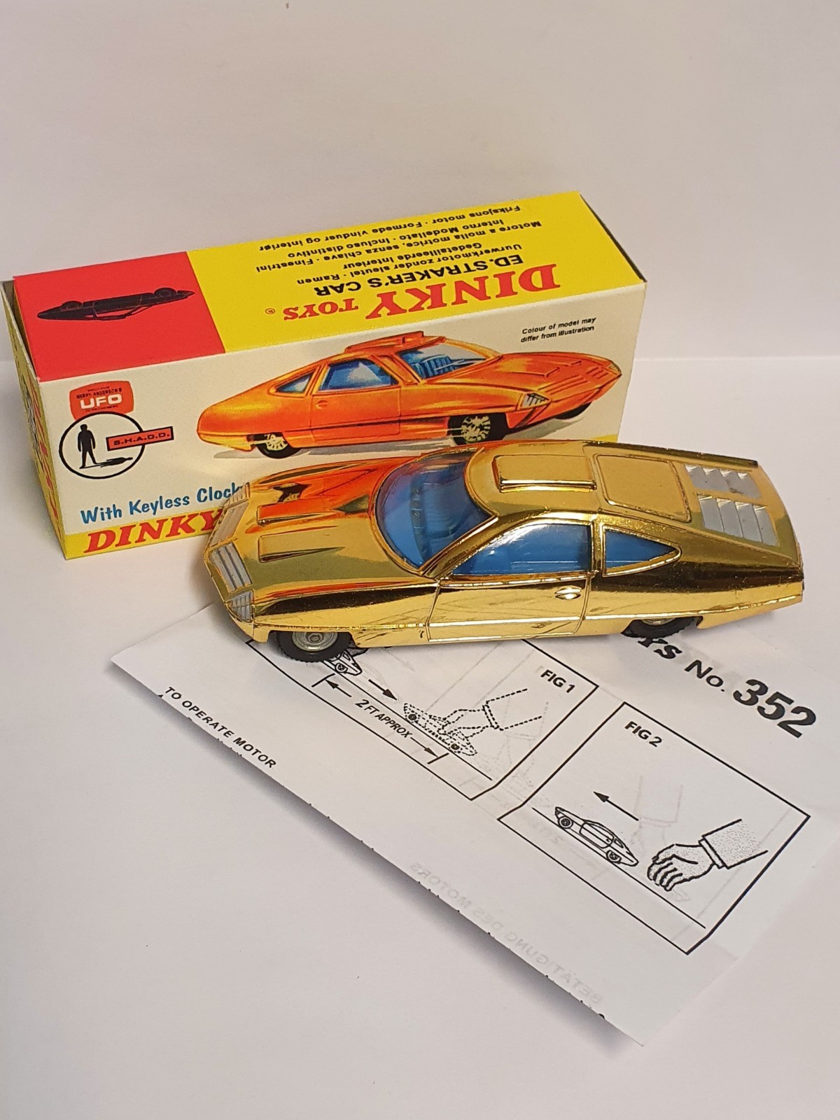 Dinky 352, Ed Strakers Car - Free Price Guide & Review