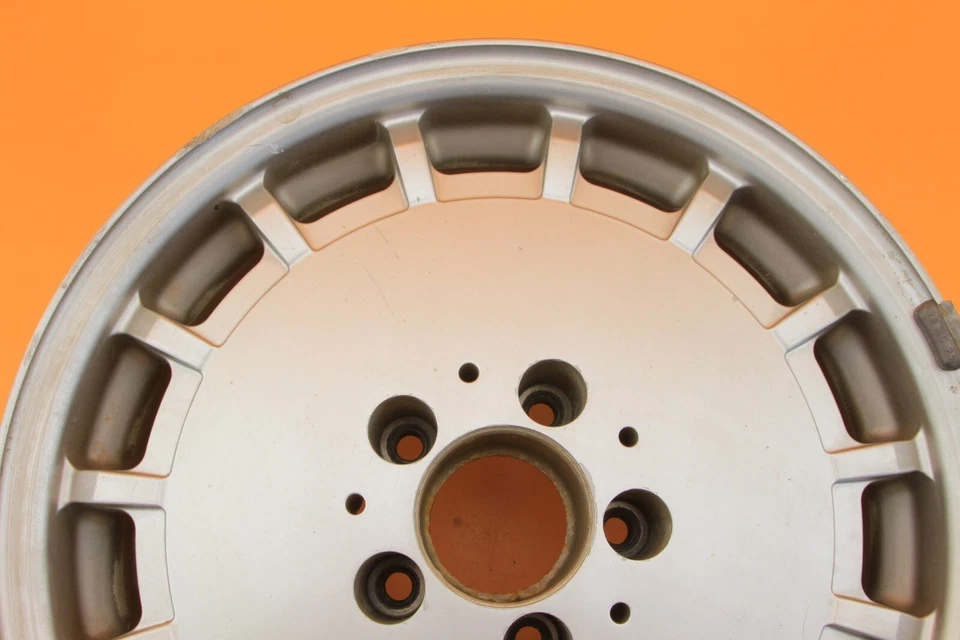 Mercedes Benz 300SL 500SL 600SL OEM Silver 16" Inch Wheel Rim 1294000102 - Image 4 of 4