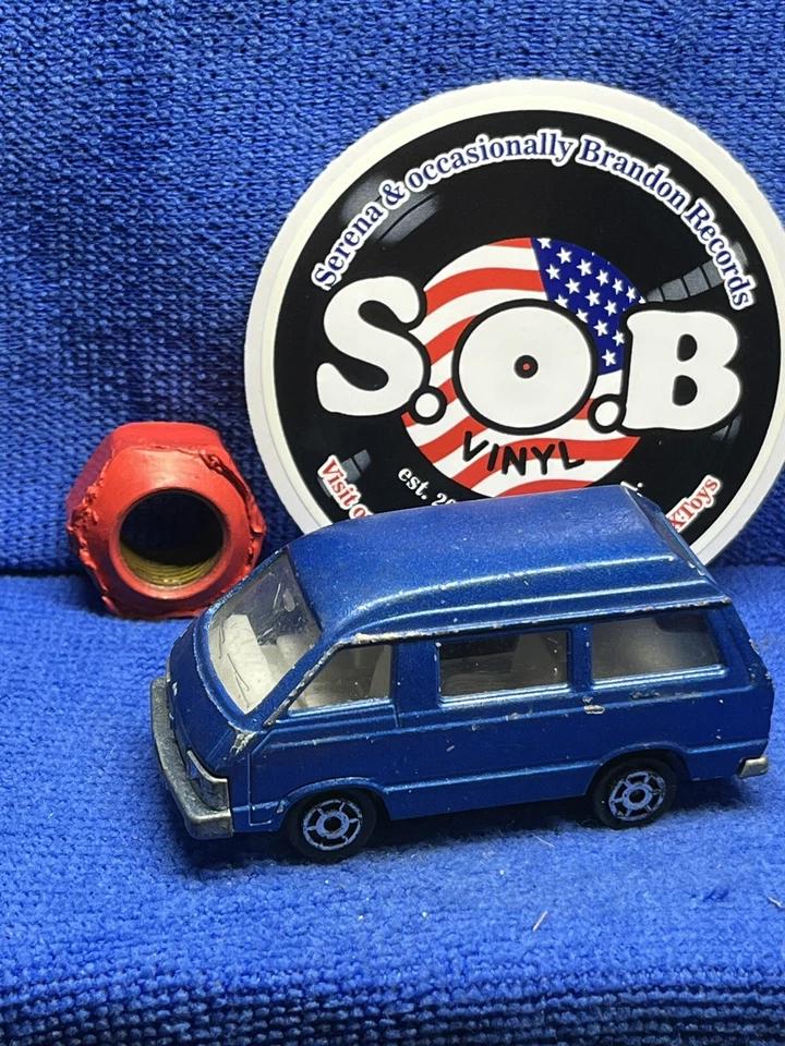 Majorette Lite Ace Toyota Mini Van EX Condition 1:52 Blue Diecast Door Opens - Image 3 of 4