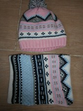 NEU !!!  Mädchen Wintermütze + Schlauchscha...