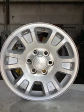 GMC Machined Silver Sierra 1500 Pickup Yukon XL OEM Wheel 17” 2005-2008 5222