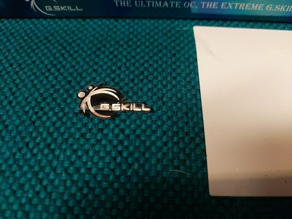 G.SKILL 4GB Kit (2x2GB) DDR2 SDRAM PC2-8000 Desktop Memory RAM F2-8000CL5D-4GBPQ - Image 3 of 4