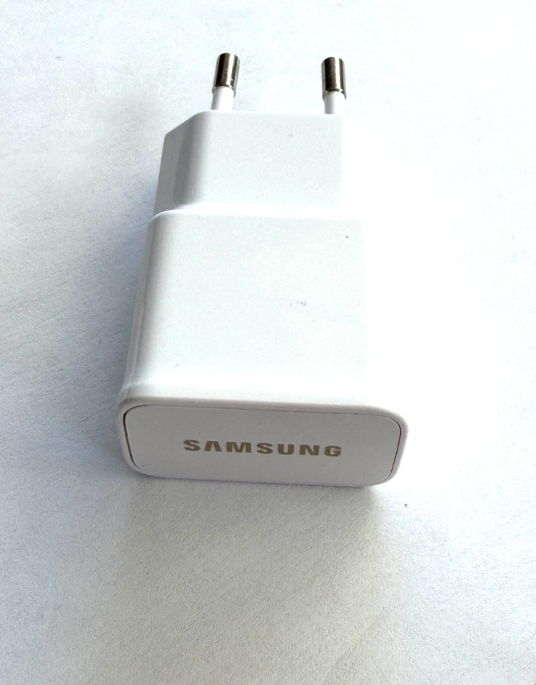 Original Samsung TRAVEL ADAPTER 5,3V 2A weiß USB Anschluß EP-TA10EWE UNBENUTZT - Bild 2 von 3