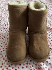 UGG Classic Kids Bootie Brown Suede Shearling Lined Size 2 Model 1017703K