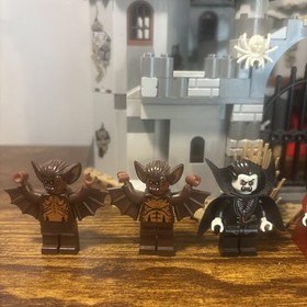 LEGO Monster Fighters #9468 Vampyre Castle 99% Complete w/ Minifigs, READ DESC.