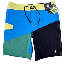 Volcom Halved Liberator Swim Trunks Boardshorts Maliblue Boys Size 18 XL