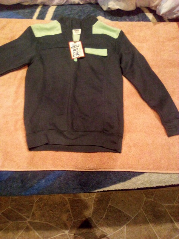 Nwt Girls Royce Sweat Shirt With Built In Thumb Holes  Sz M