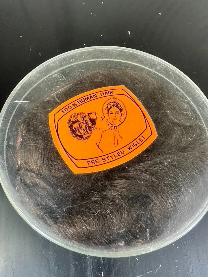 LOTE DE 2 PELUCAS DE COLECCIÓN Mid Century para mujeres 100 % cabello humano peluca retro belleza utilería de película Foto 2 de 4