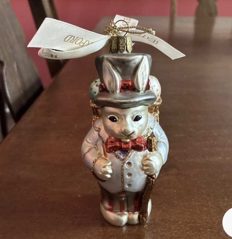 Waterford Holiday Collection: Gentleman Caller Bunny w/box and documents