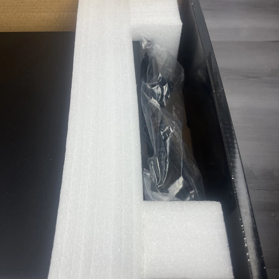 MIDAS M32C Digital Audio Rack Mixer 40 Channel 25 Bus 32x32 USB Interface - Image 4 of 4