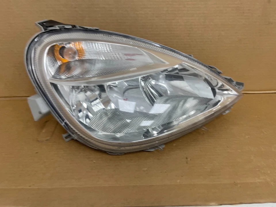 FARO CONDUCTOR MERCEDES BENZ A170 W168 A1688202061 1997 - 2004 Foto 2 de 4