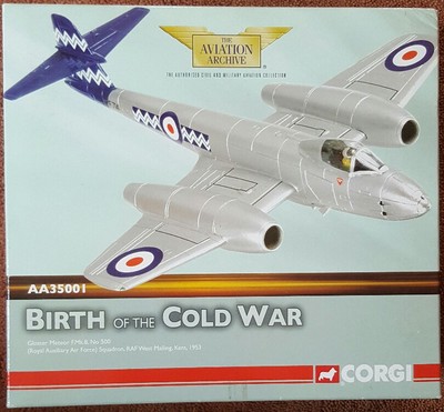 CORGI Aviation Gloster Meteor F.Mk.8 No 500 RAF West Malling Kent AA35001 NEW