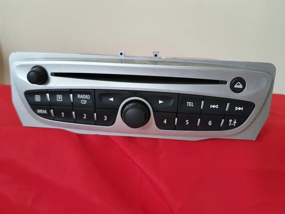 AUTORADIO POSTE RENAULT  CD BLUETOOTH MP3 GPS TOMTOM  SCENIC- MEGANE 3 - Photo 1/3