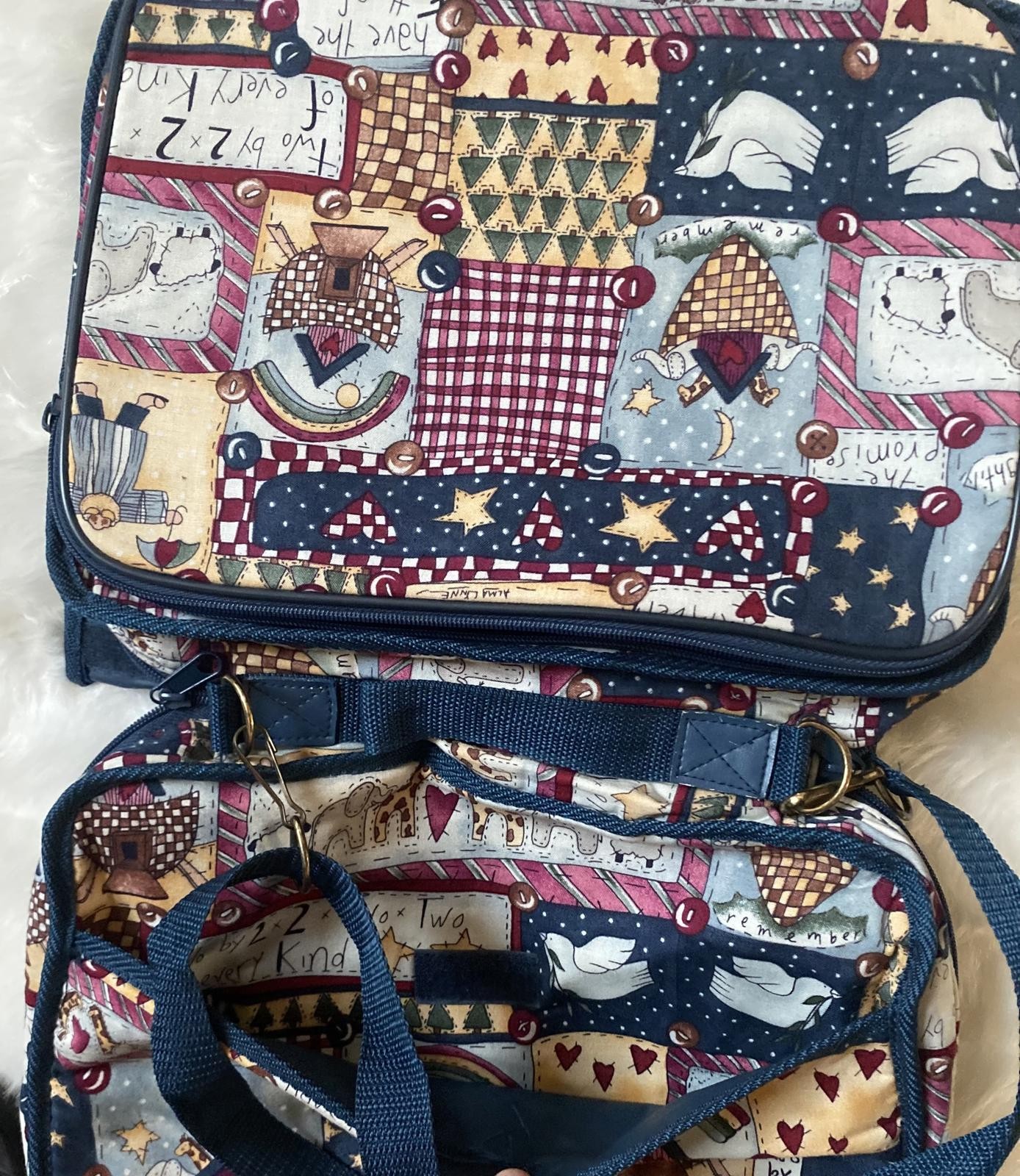 Charming Quilted Patchwork Handbag - image 9