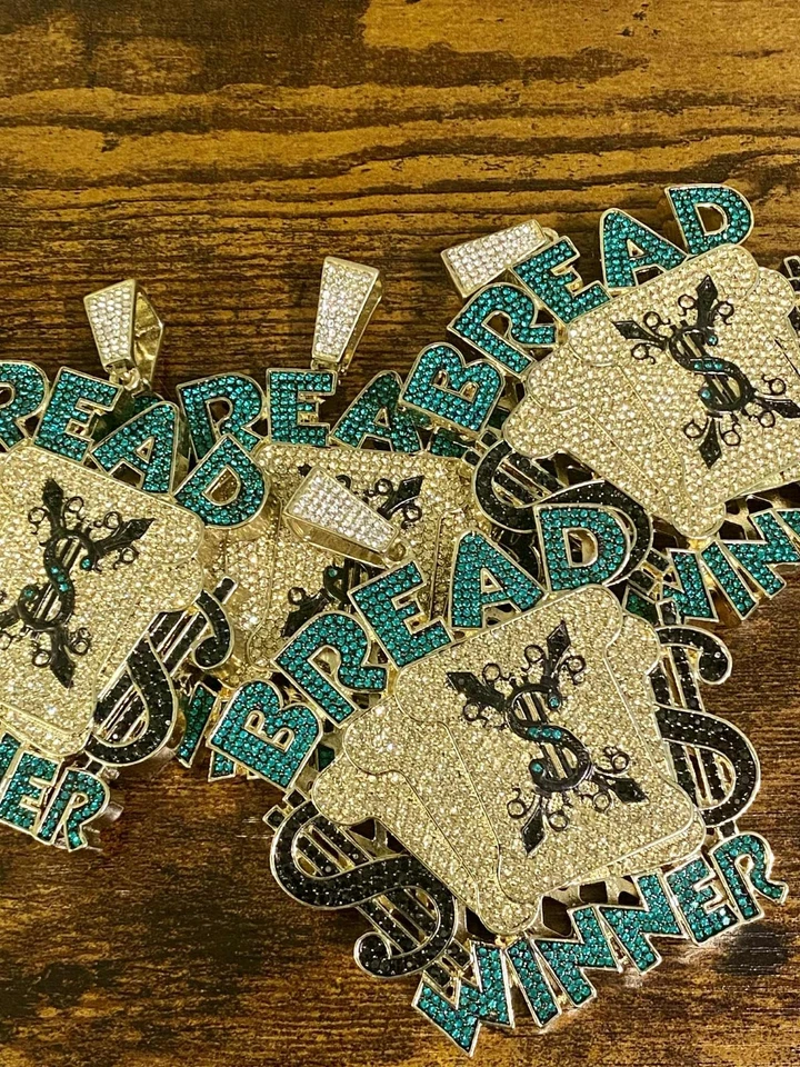 ENORME 14k Tono Oro Circonita Helada Dinero en Dinero Jefe Pan Ganador Colgante Joyería Foto 3 de 4