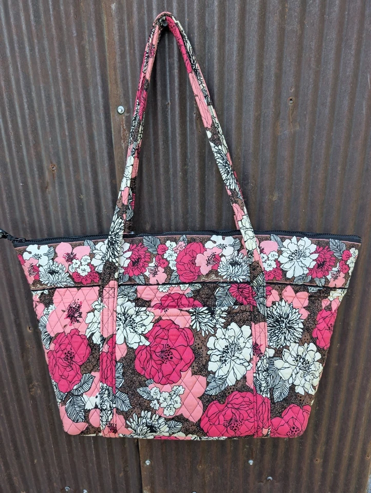 Bolso de Mano Vera Bradley XL Mocha Rouge Get Carried Away Floral Acolchado Rosa Retirado Foto 3 de 4