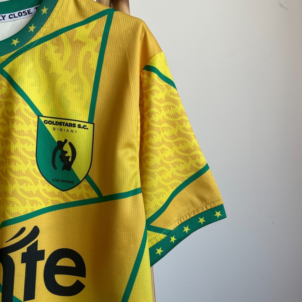 Maillot domicile Bibiani Goldstars S.C. Ghana 2022-23 neuf avec ... - eBay