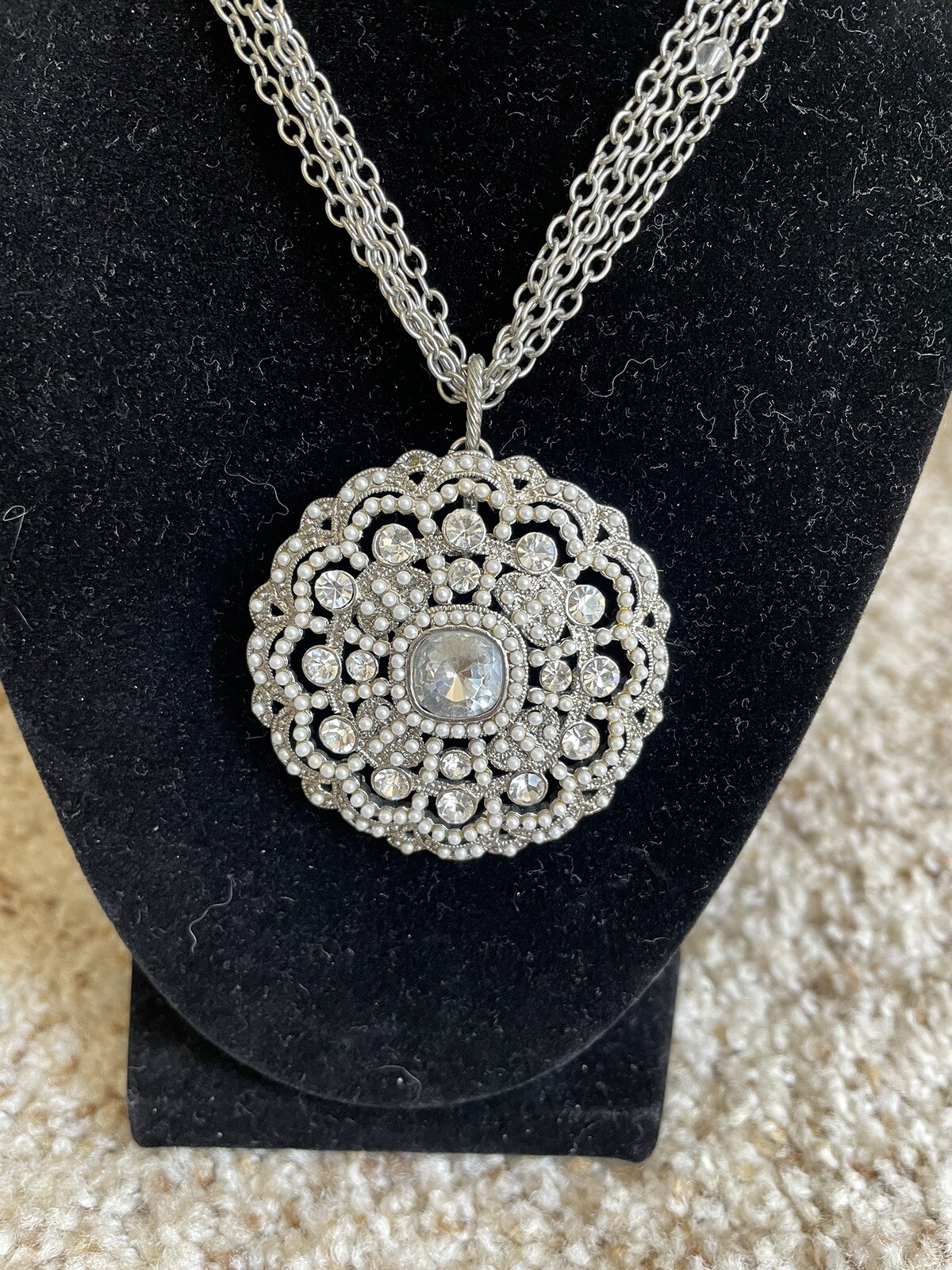 Silver Rhinestone Pendant Statement Necklace - Fr… - image 4