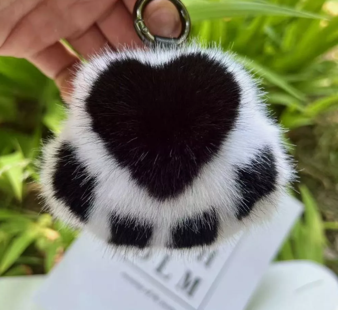 Cat Paw Keychain - Fluffy Plush Stuffed Animal Key Ring For Girls & Teens
