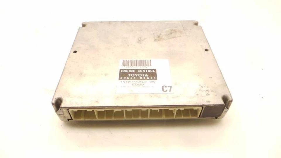 Toyota Tacoma 2007 motor módulo de control electrónico montaje ECM  Foto 3 de 4