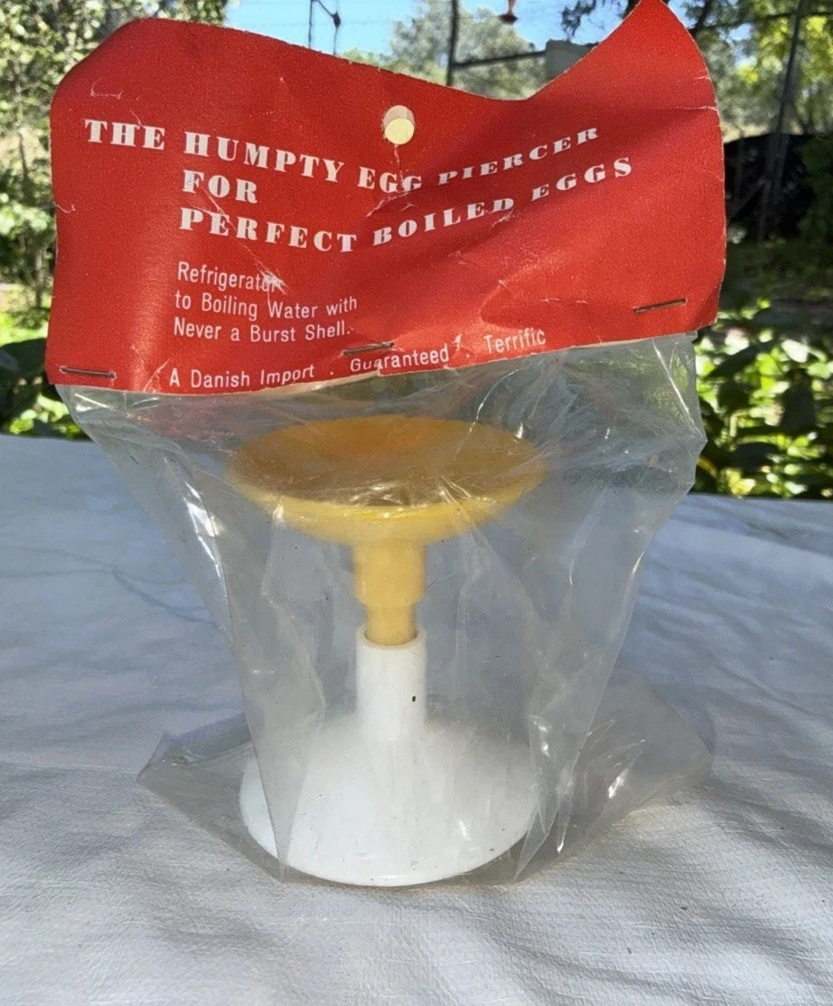 Vintage Humpty. Egg Piercer Puncher Gadget Yellow White Spring Loaded Plastic
Opens in a new window